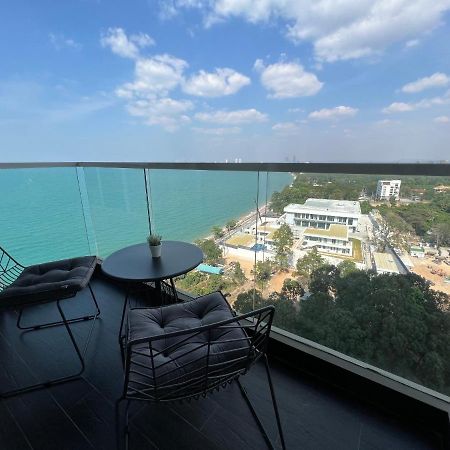 Luxury Beach Front 1 Bedroom / Netflix / Bangsare - Pattaya バンサレー エクステリア 写真