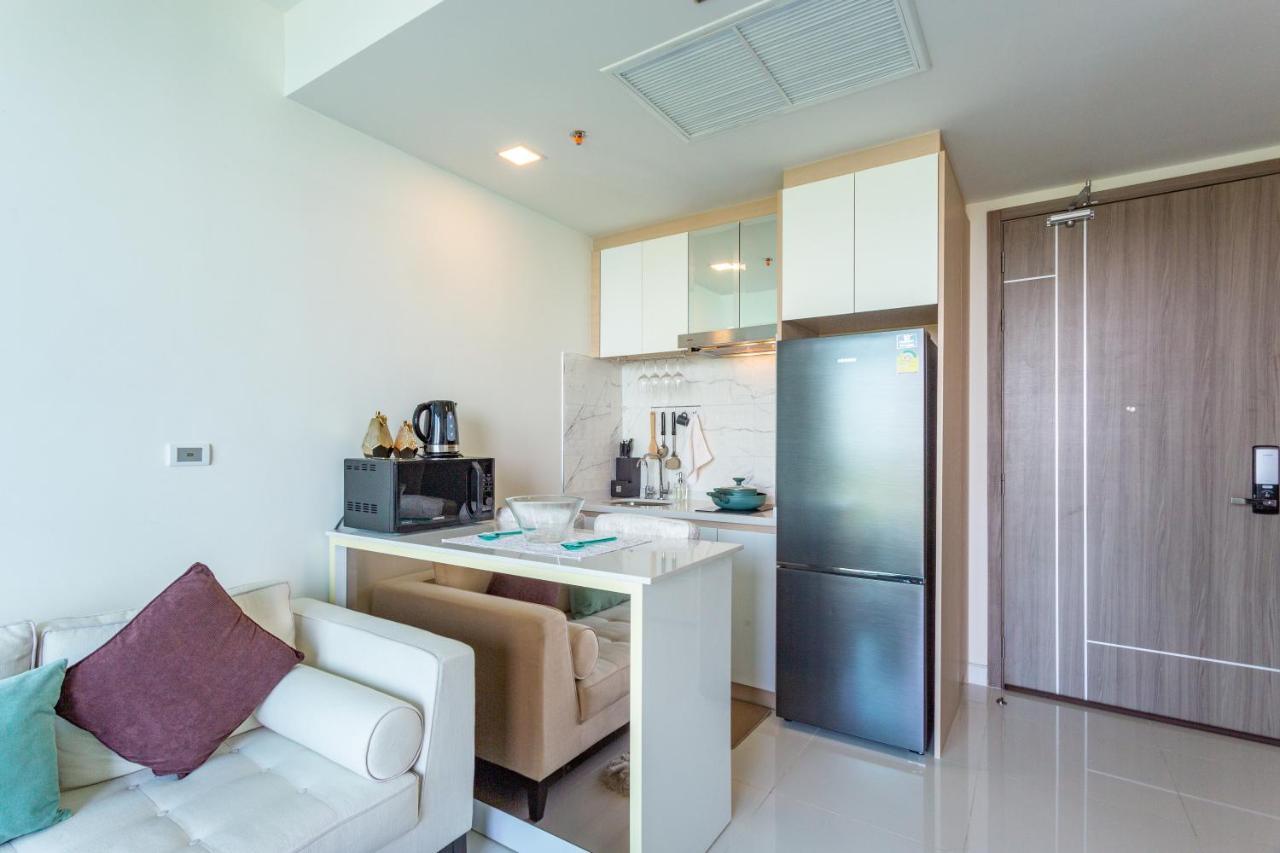 Luxury Beach Front 1 Bedroom / Netflix / Bangsare - Pattaya バンサレー エクステリア 写真