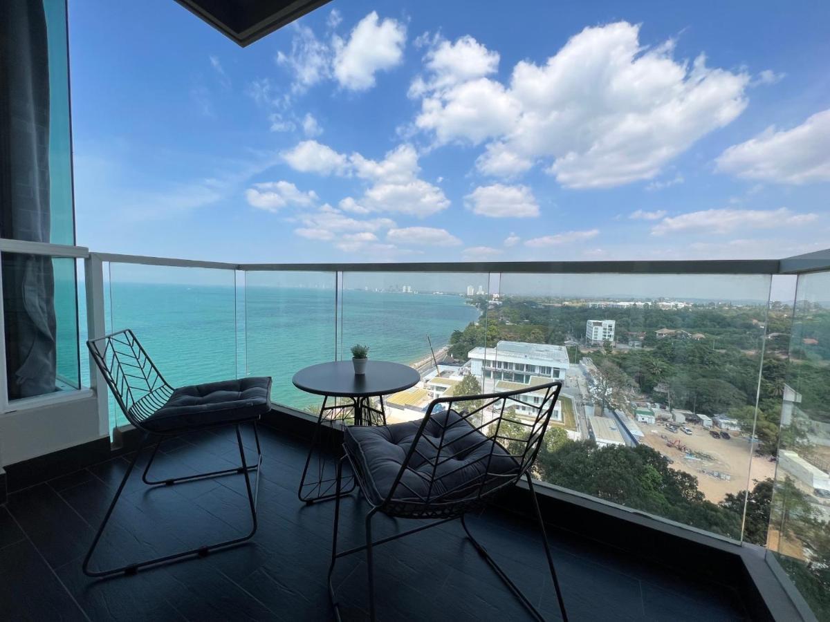 Luxury Beach Front 1 Bedroom / Netflix / Bangsare - Pattaya バンサレー エクステリア 写真