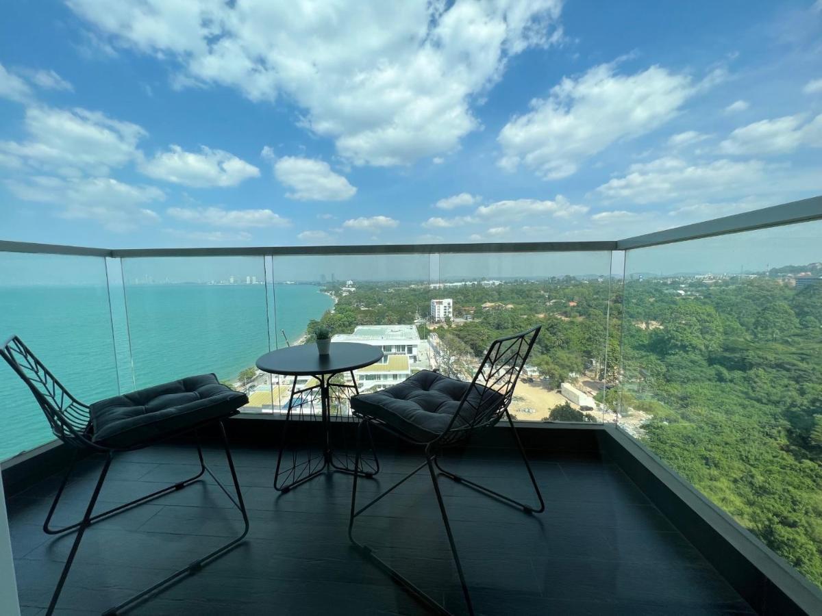 Luxury Beach Front 1 Bedroom / Netflix / Bangsare - Pattaya バンサレー エクステリア 写真