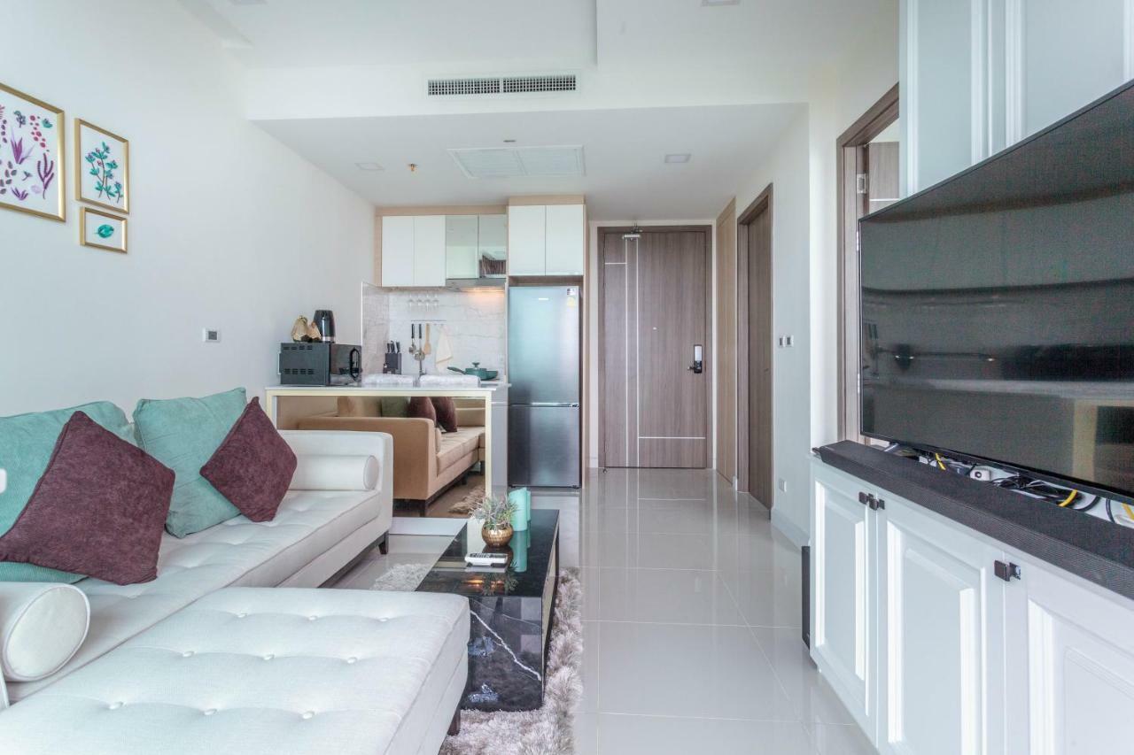 Luxury Beach Front 1 Bedroom / Netflix / Bangsare - Pattaya バンサレー エクステリア 写真